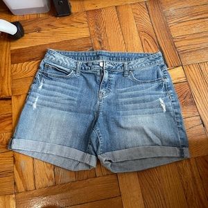 Jlo  Boyfriend shorts size Medium